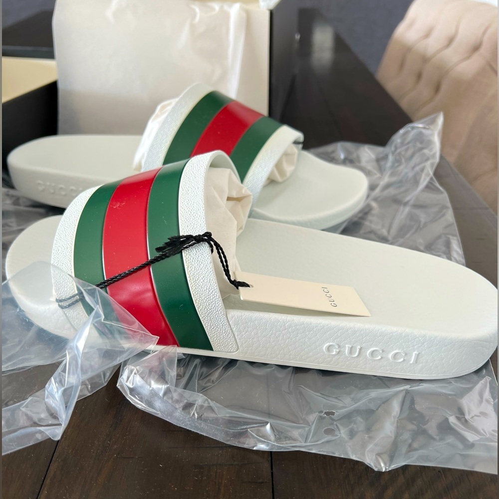 NWT Gucci White Sandals